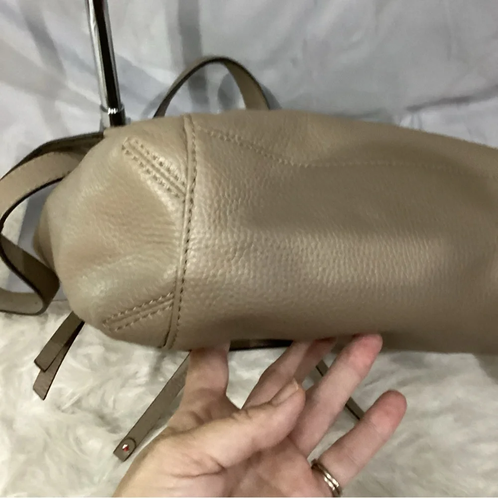 Michael Kors Riley LG Leather Backpack in Taupe Color EUC 84